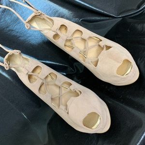 Lace up Heals tan Suede